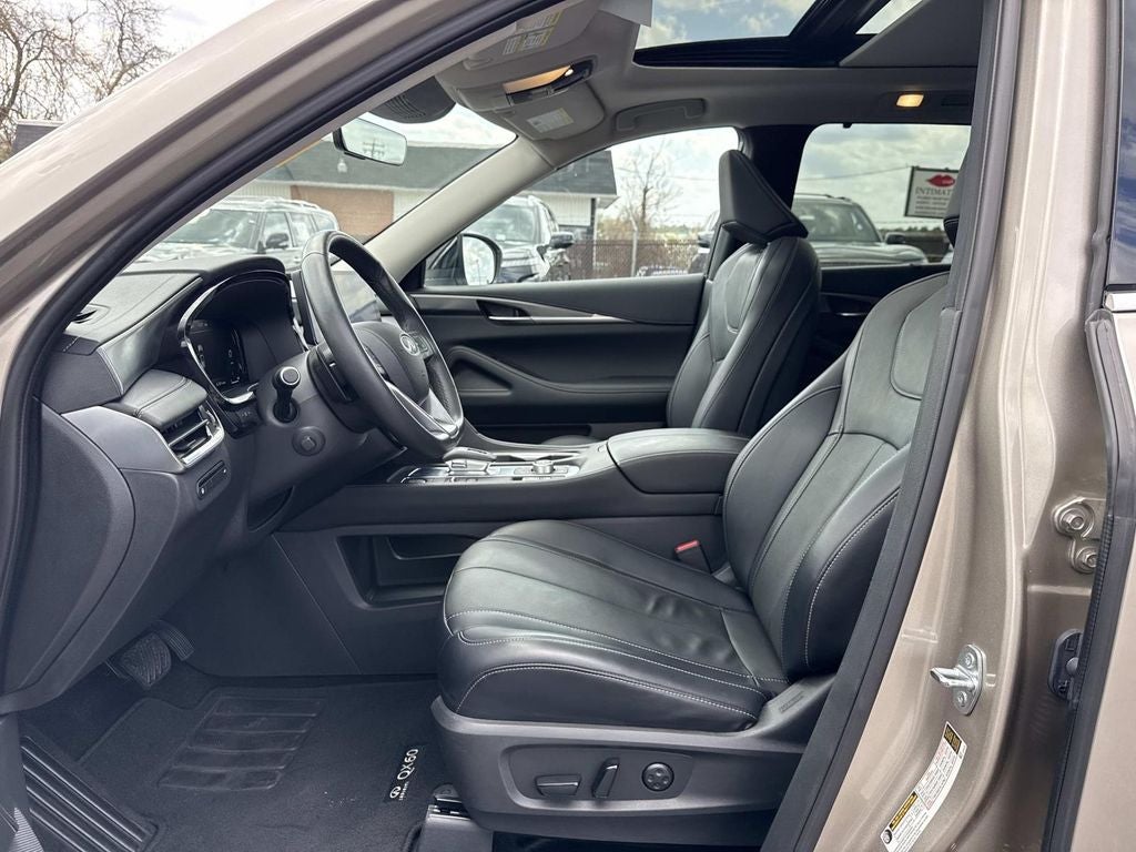 2023 INFINITI QX60 LUXE