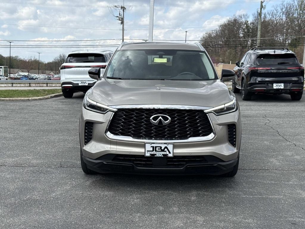 2023 INFINITI QX60 LUXE