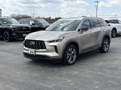 2023 INFINITI QX60 LUXE