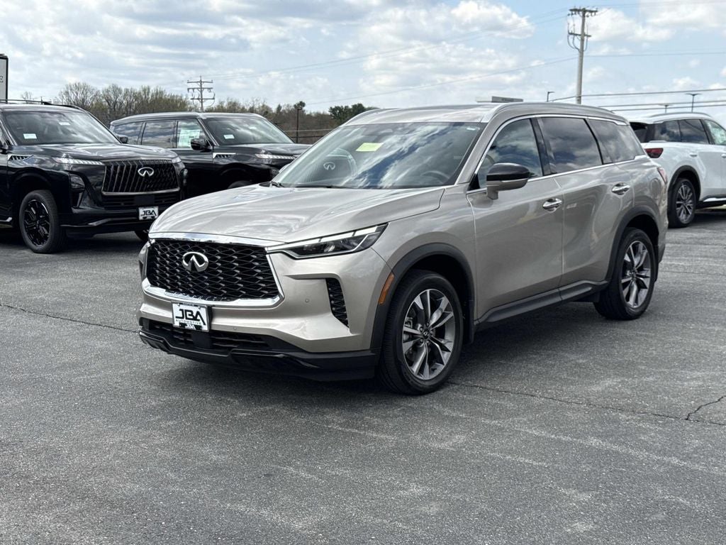 2023 INFINITI QX60 LUXE