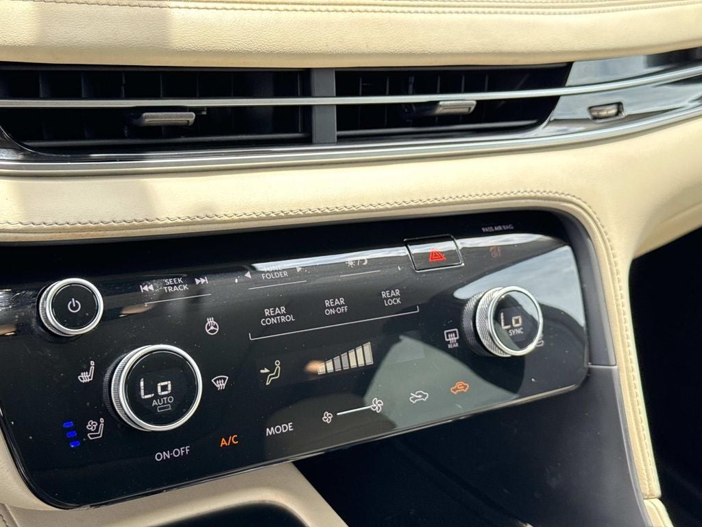 2024 INFINITI QX60 LUXE