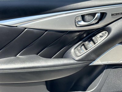2023 INFINITI Q50 LUXE