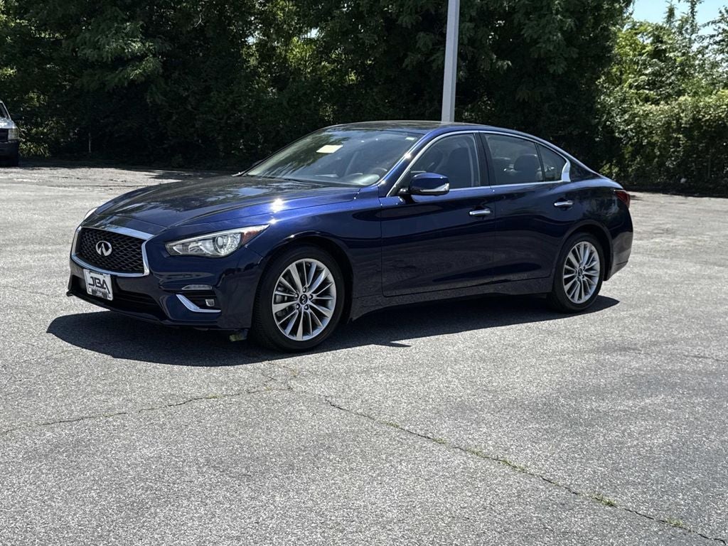 2023 INFINITI Q50 LUXE