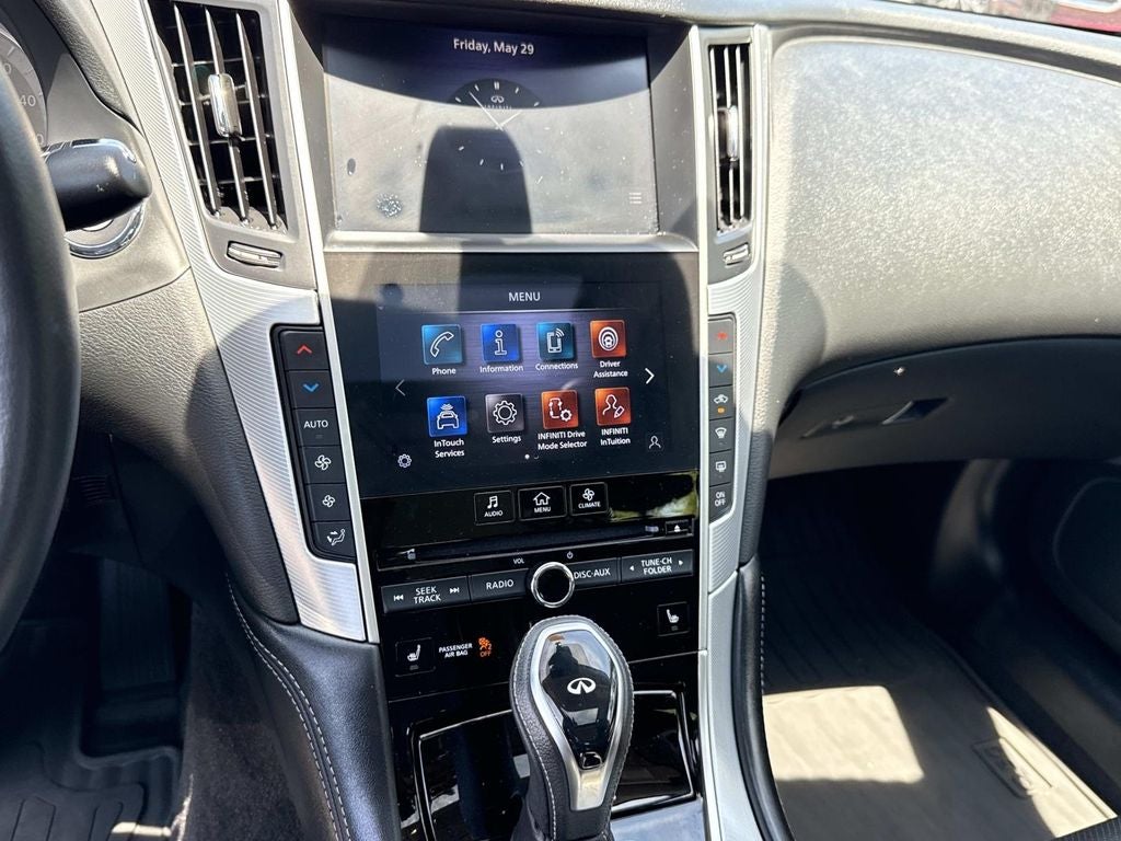 2023 INFINITI Q50 LUXE