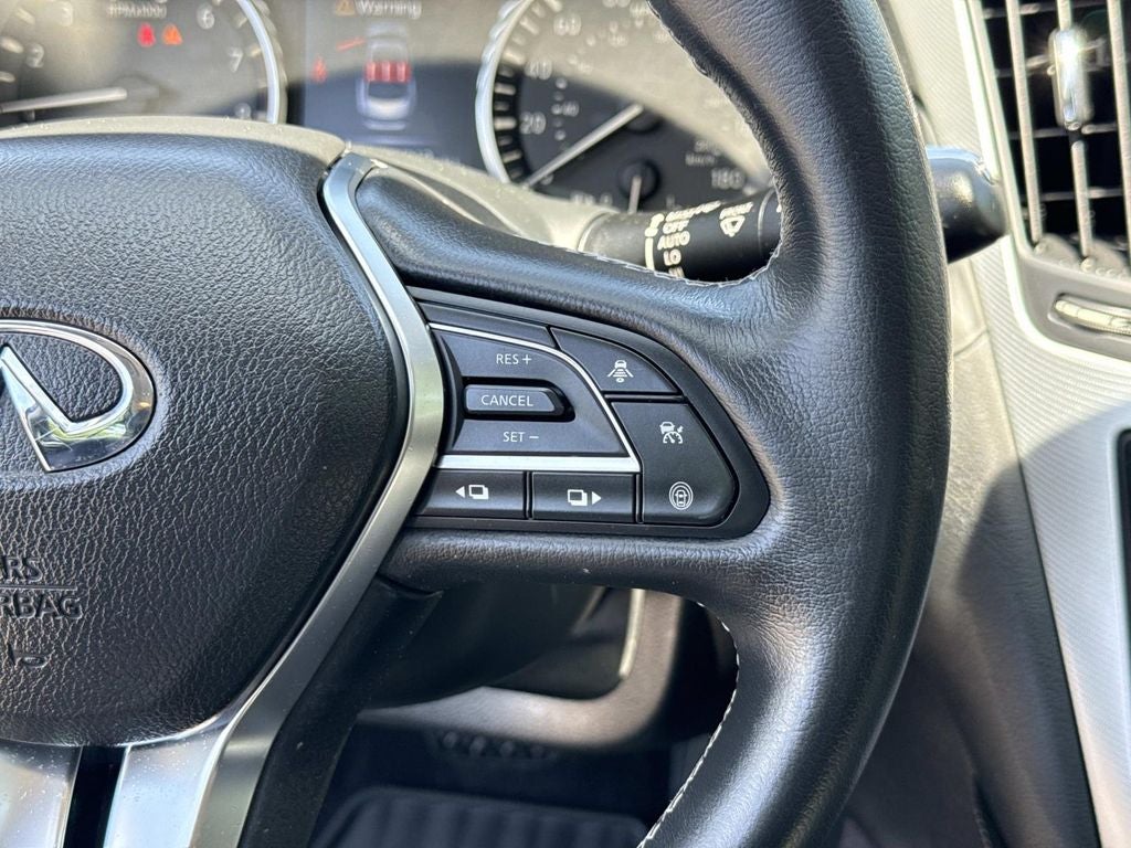 2023 INFINITI Q50 LUXE