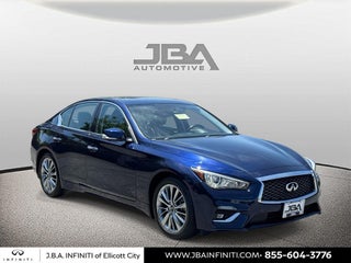 2023 INFINITI Q50 LUXE