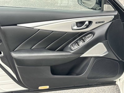 2023 INFINITI Q50 LUXE