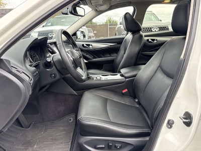 2023 INFINITI Q50 LUXE