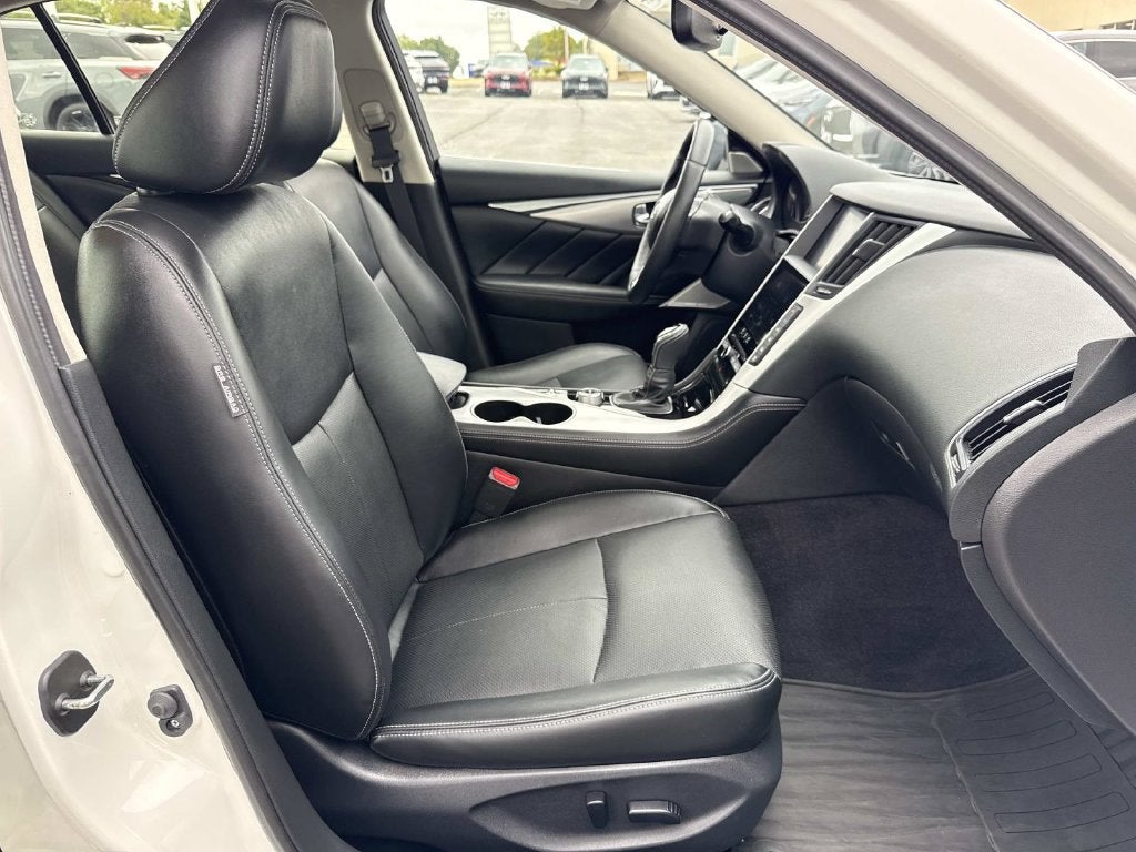 2023 INFINITI Q50 LUXE