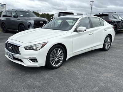 2023 INFINITI Q50 LUXE