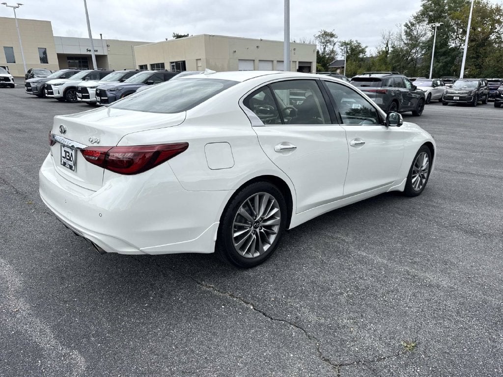 2023 INFINITI Q50 LUXE