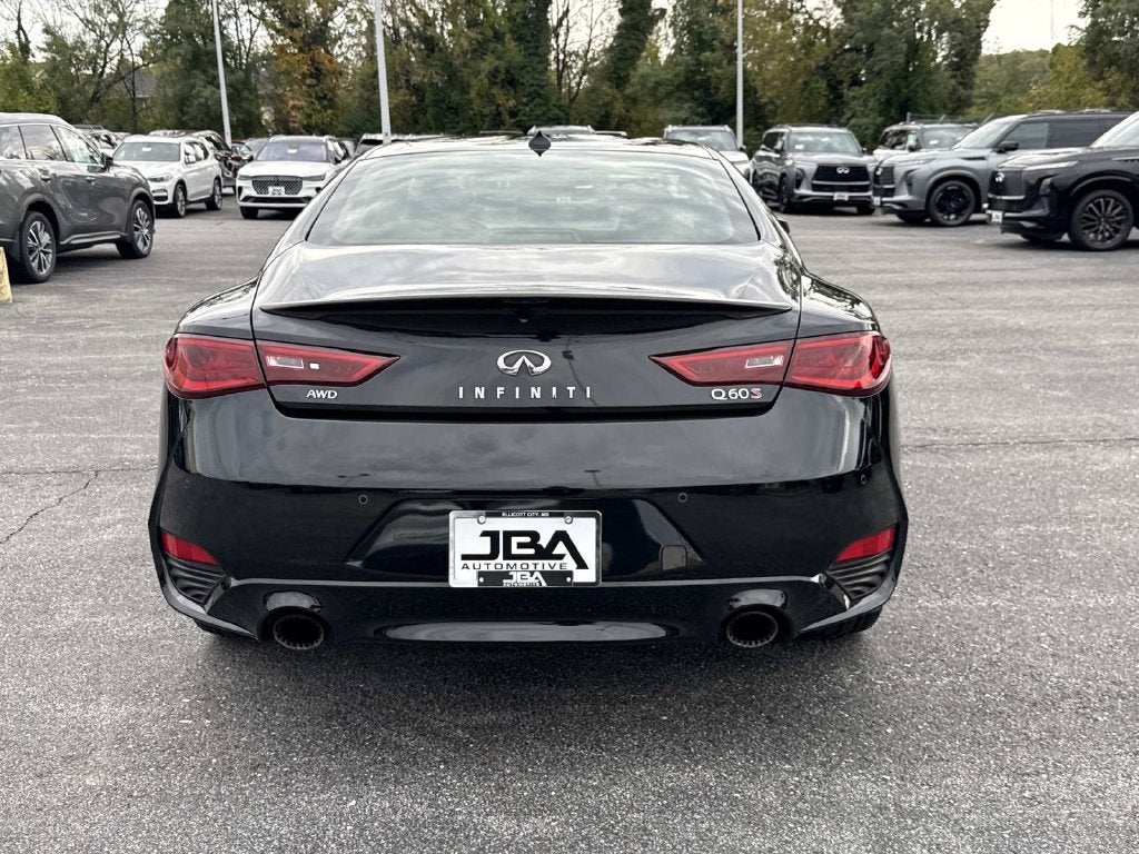 2018 INFINITI Q60 Red Sport 400