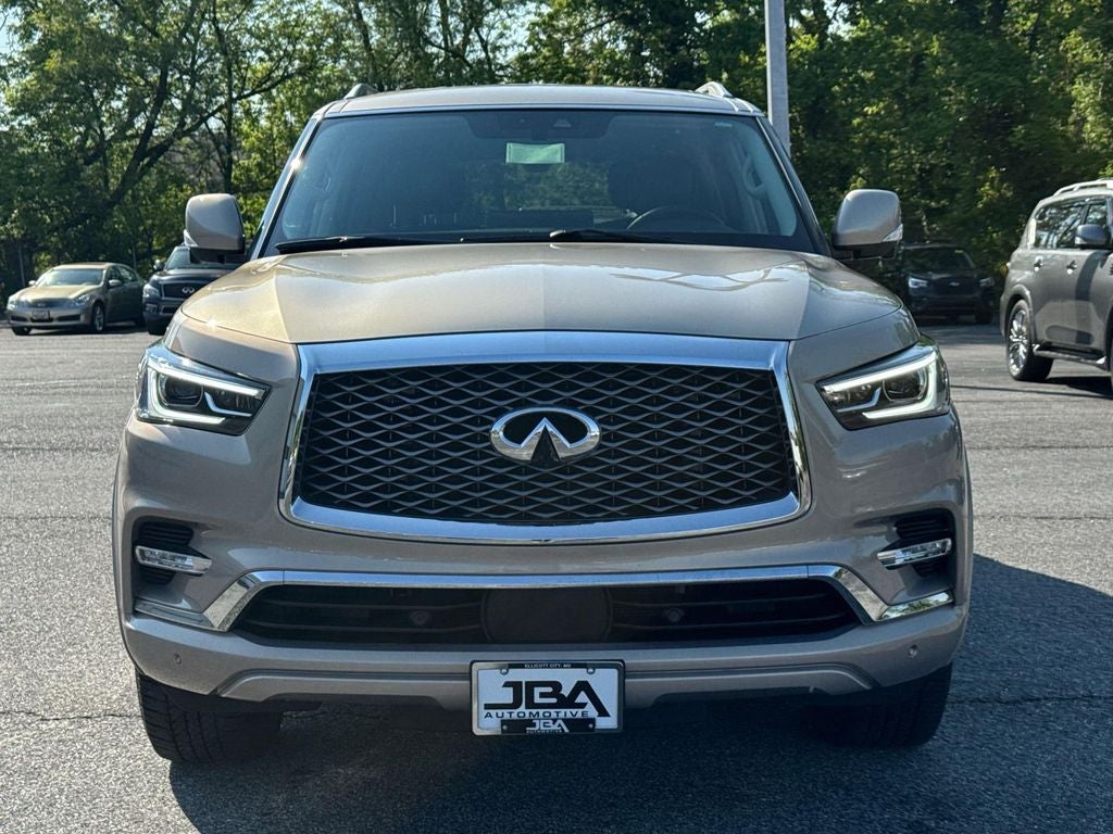 2023 INFINITI QX80 LUXE