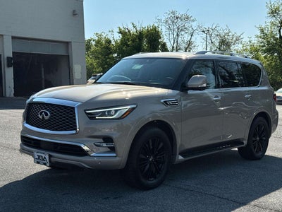 2023 INFINITI QX80 LUXE