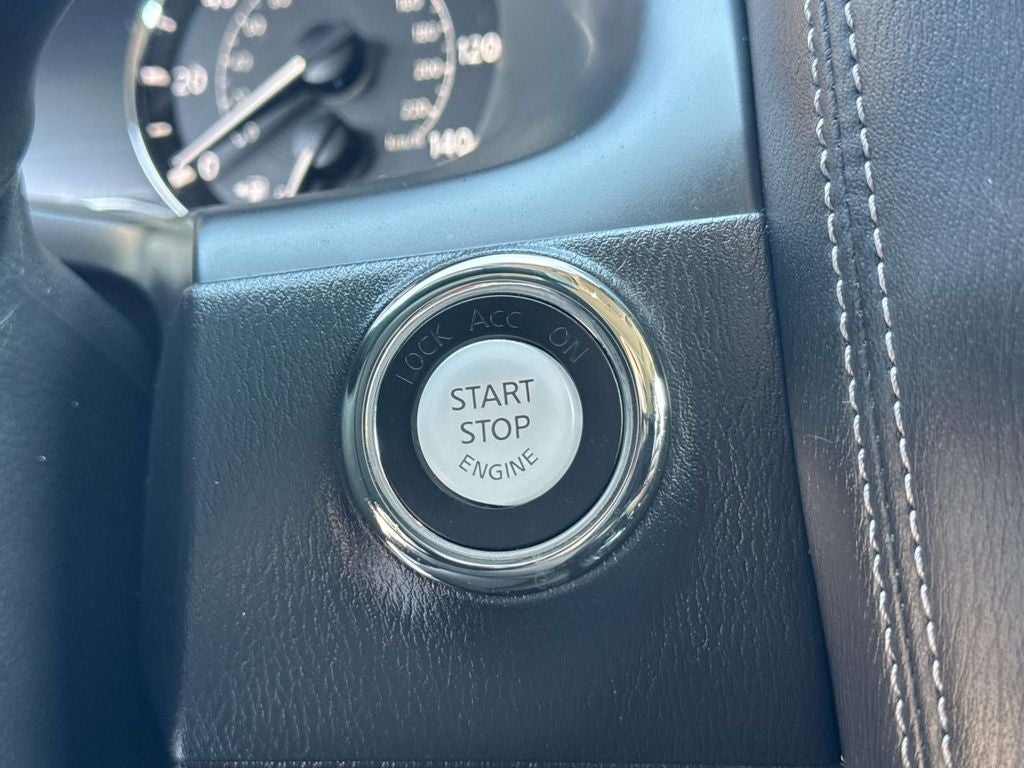 2023 INFINITI QX80 LUXE