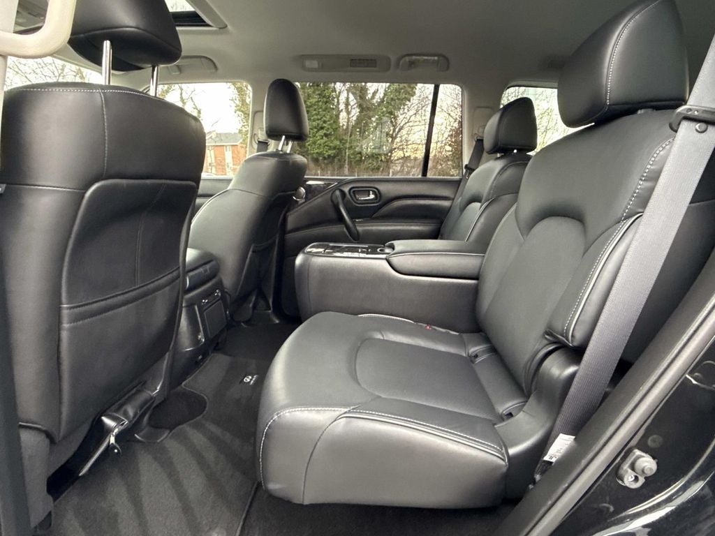 2023 INFINITI QX80 LUXE