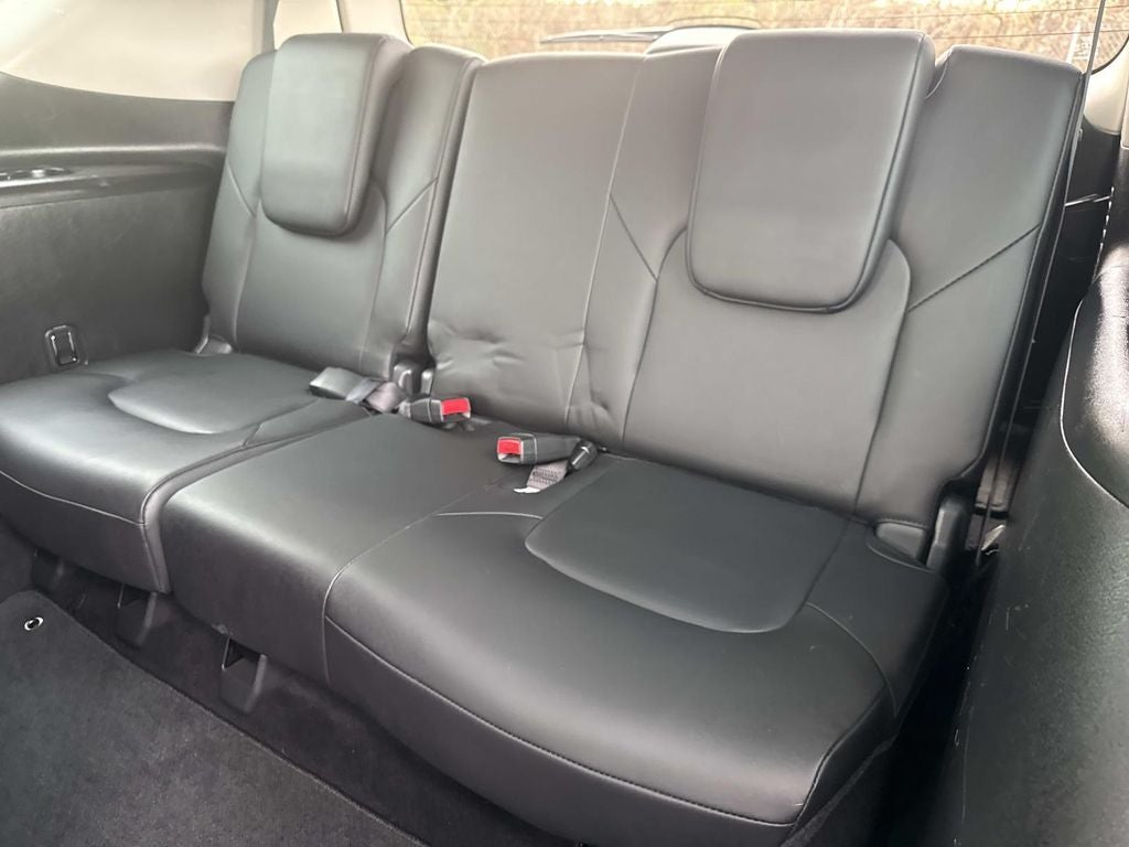 2023 INFINITI QX80 LUXE