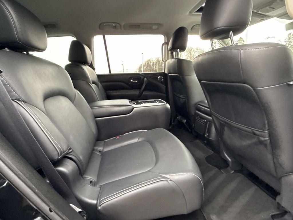 2023 INFINITI QX80 LUXE