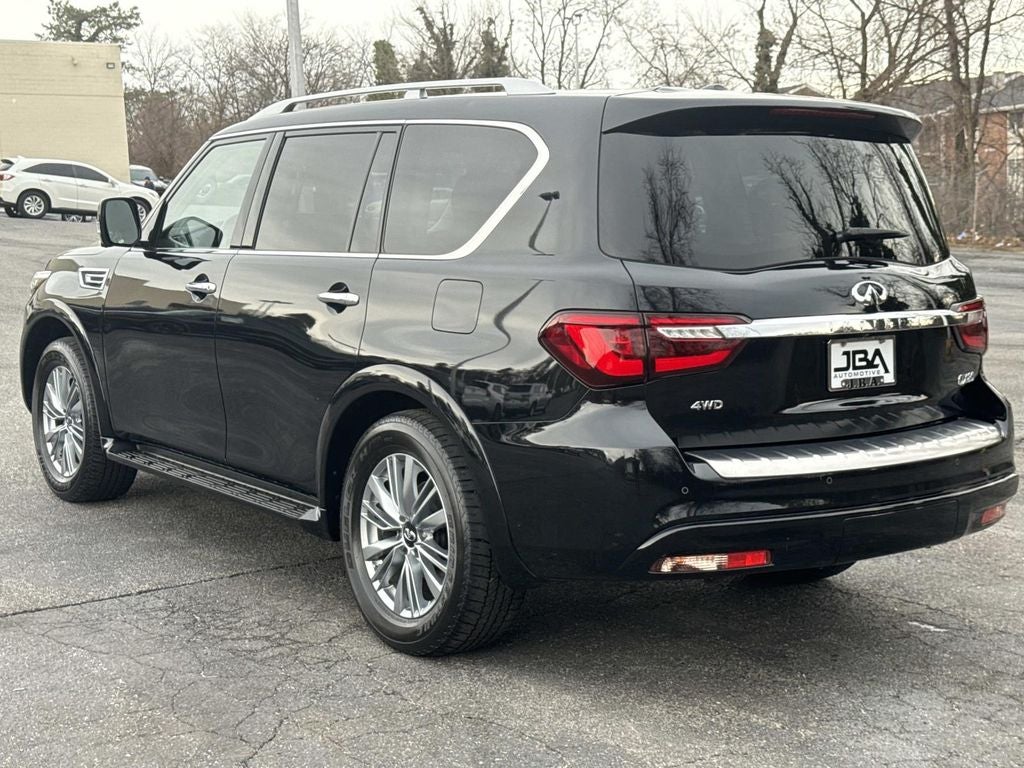 2023 INFINITI QX80 LUXE