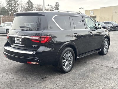 2023 INFINITI QX80 LUXE
