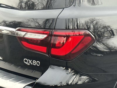 2023 INFINITI QX80 LUXE