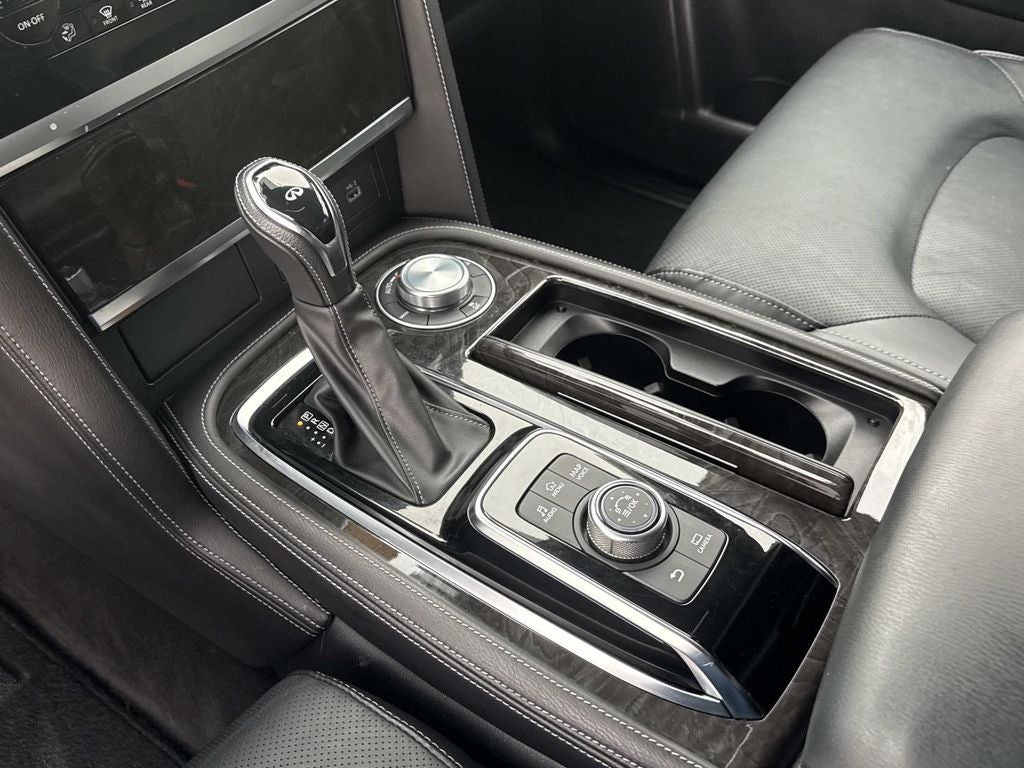 2023 INFINITI QX80 LUXE