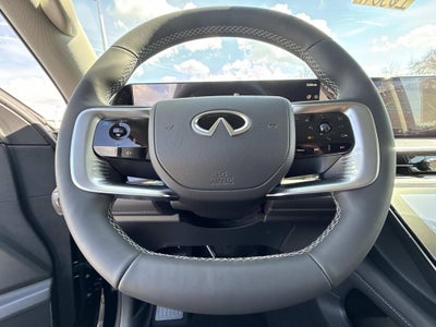 2026 INFINITI QX80 LUXE