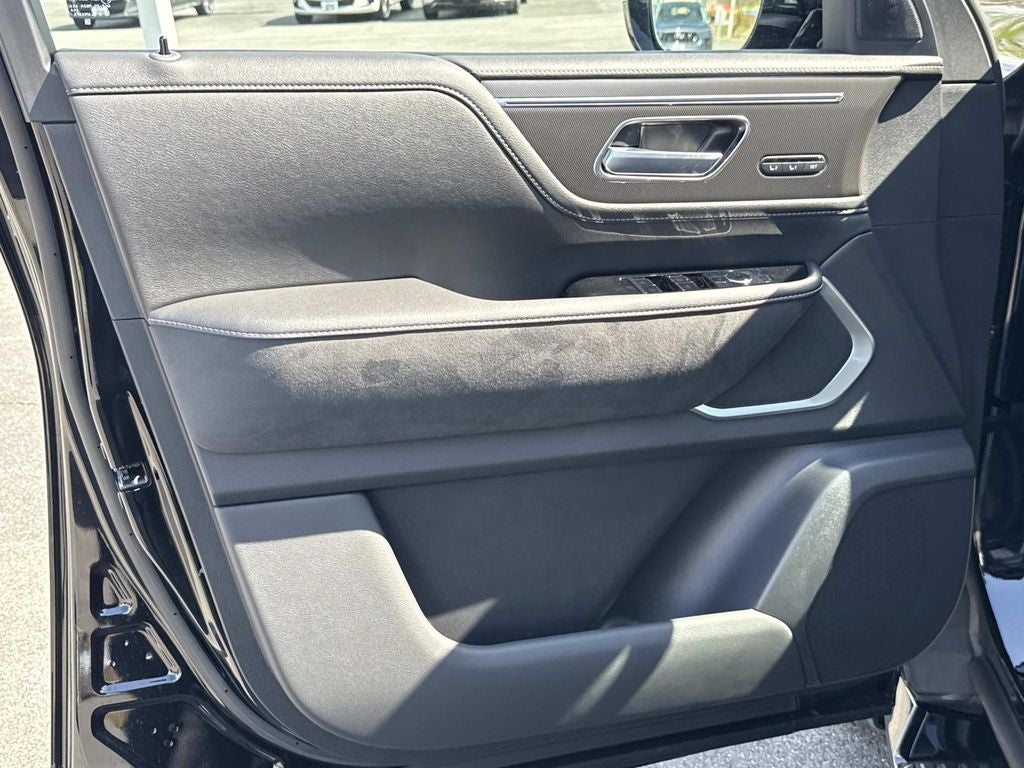 2026 INFINITI QX80 LUXE