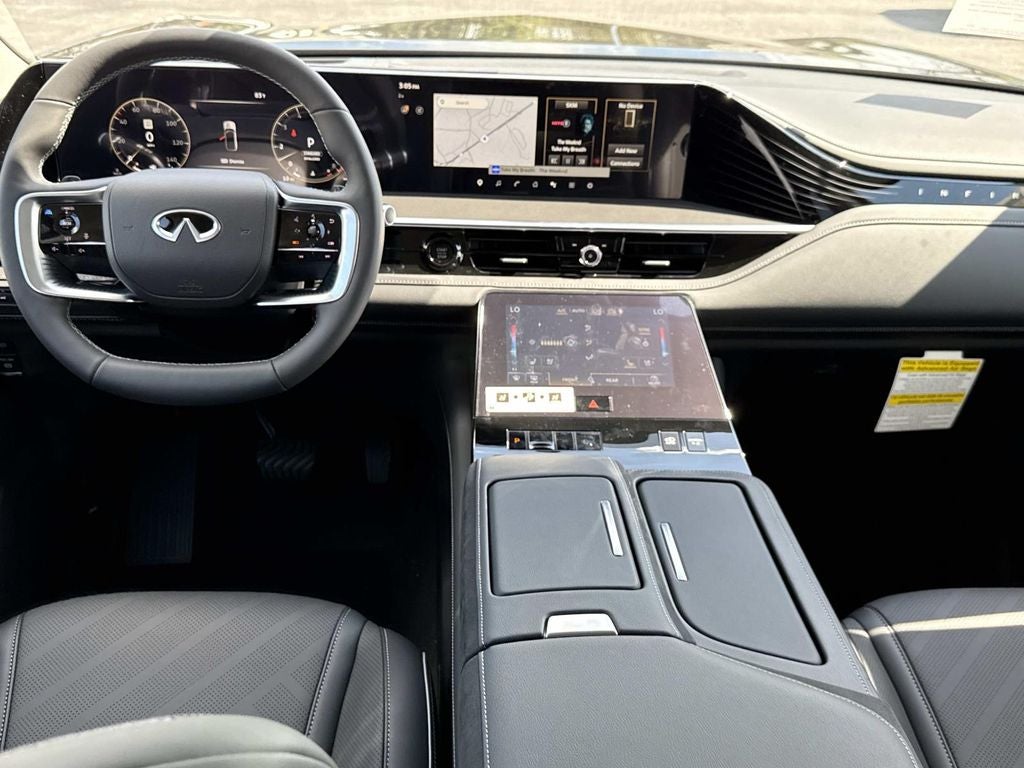 2026 INFINITI QX80 LUXE