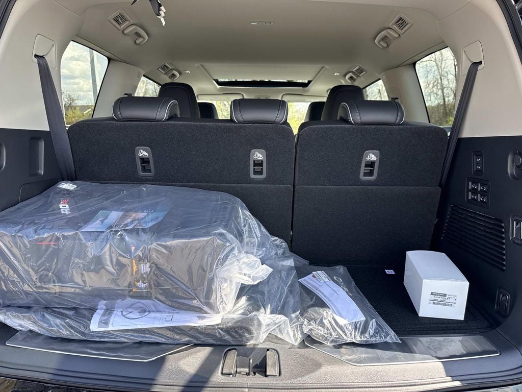 2026 INFINITI QX80 LUXE