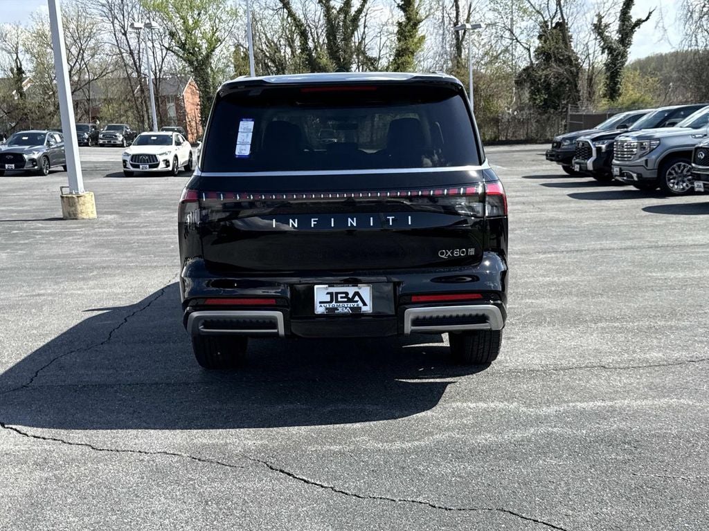 2026 INFINITI QX80 LUXE