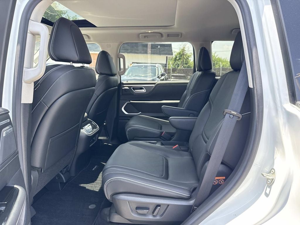 2025 INFINITI QX80 LUXE
