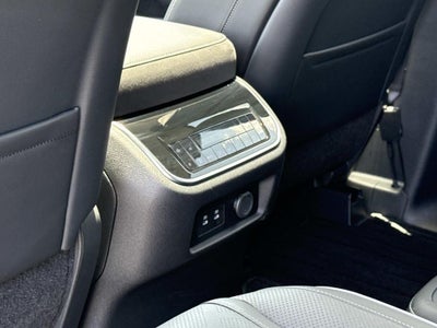 2025 INFINITI QX80 LUXE
