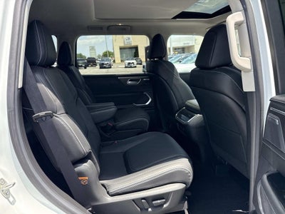 2025 INFINITI QX80 LUXE