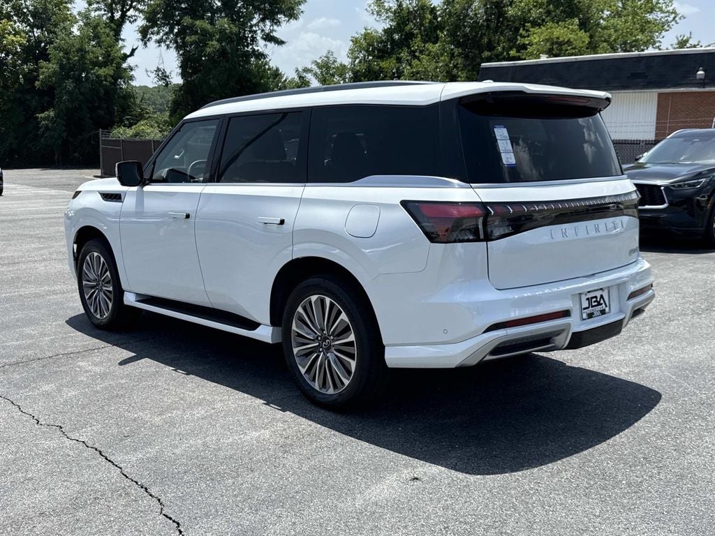 2025 INFINITI QX80 LUXE