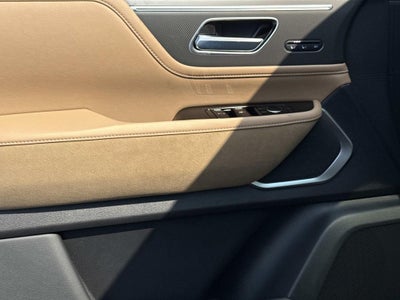 2027 INFINITI QX80 LUXE