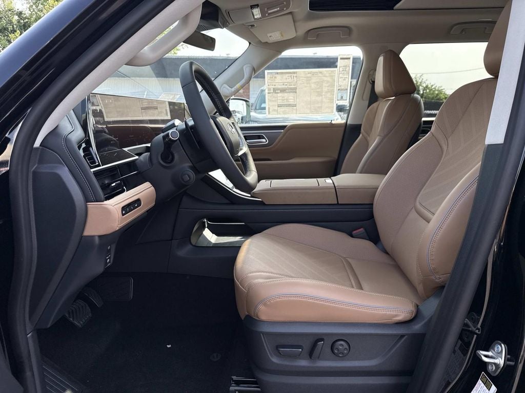 2027 INFINITI QX80 LUXE