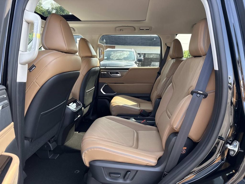 2027 INFINITI QX80 LUXE