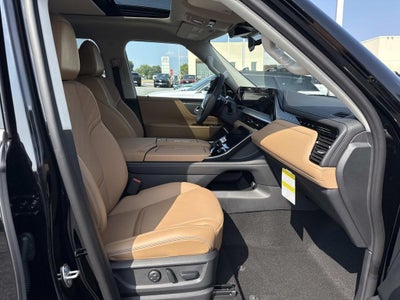 2027 INFINITI QX80 LUXE