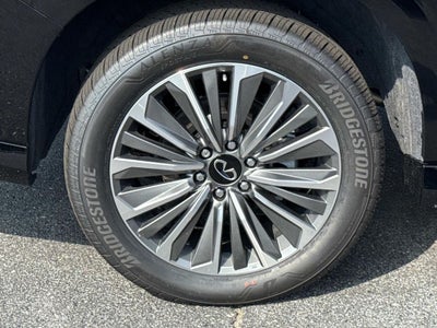 2027 INFINITI QX80 LUXE