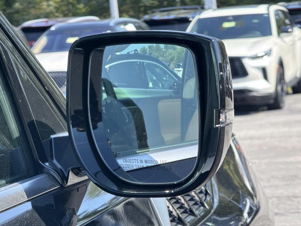 2027 INFINITI QX80 LUXE