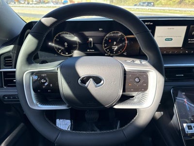 2026 INFINITI QX80 LUXE