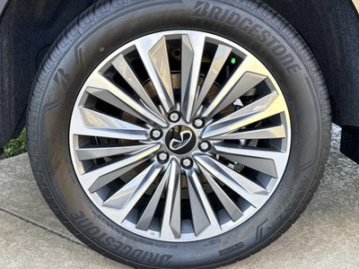 2026 INFINITI QX80 LUXE