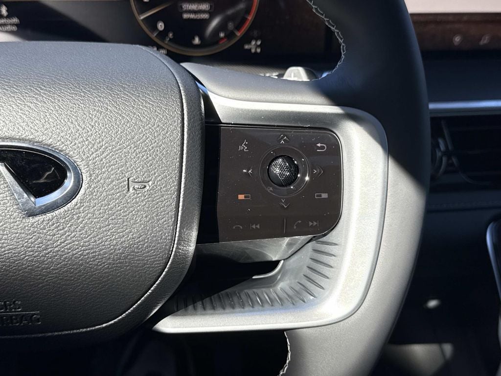 2026 INFINITI QX80 LUXE