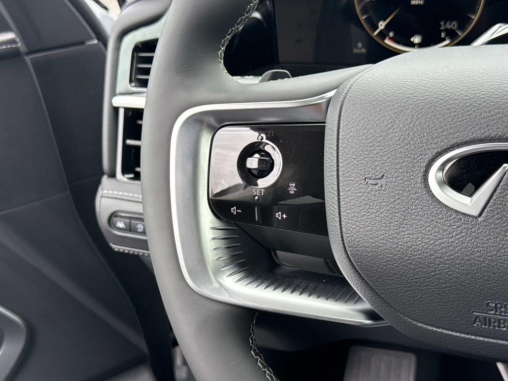 2027 INFINITI QX80 LUXE