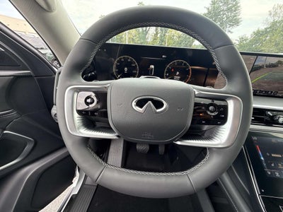 2027 INFINITI QX80 LUXE