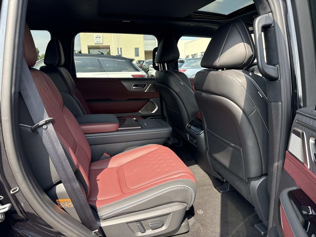 2027 INFINITI QX80 AUTOGRAPH