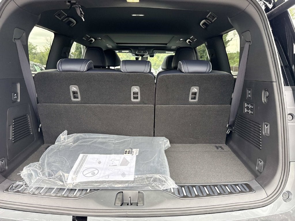 2027 INFINITI QX80 SPORT