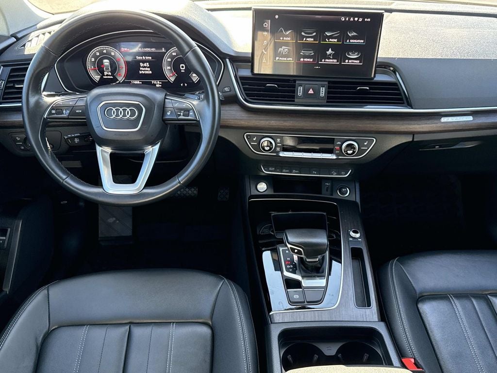 2025 Audi Q5 40 Premium quattro