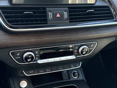 2025 Audi Q5 40 Premium quattro